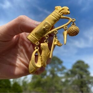 Vintage 80’s JJ Jonette Brushed Gold Tone Golf Bag Brooch Pin w. Dangling Charms